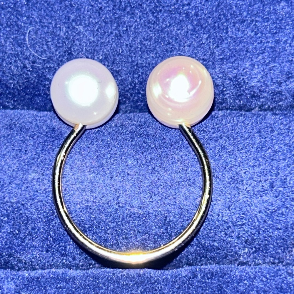 Open vintage gold ring Authentic 7/7.5 size pearl